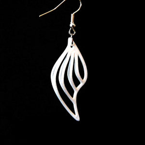 Open image in slideshow, 3D printed earrings &quot;Exquisite Leaf Flexure&quot;
